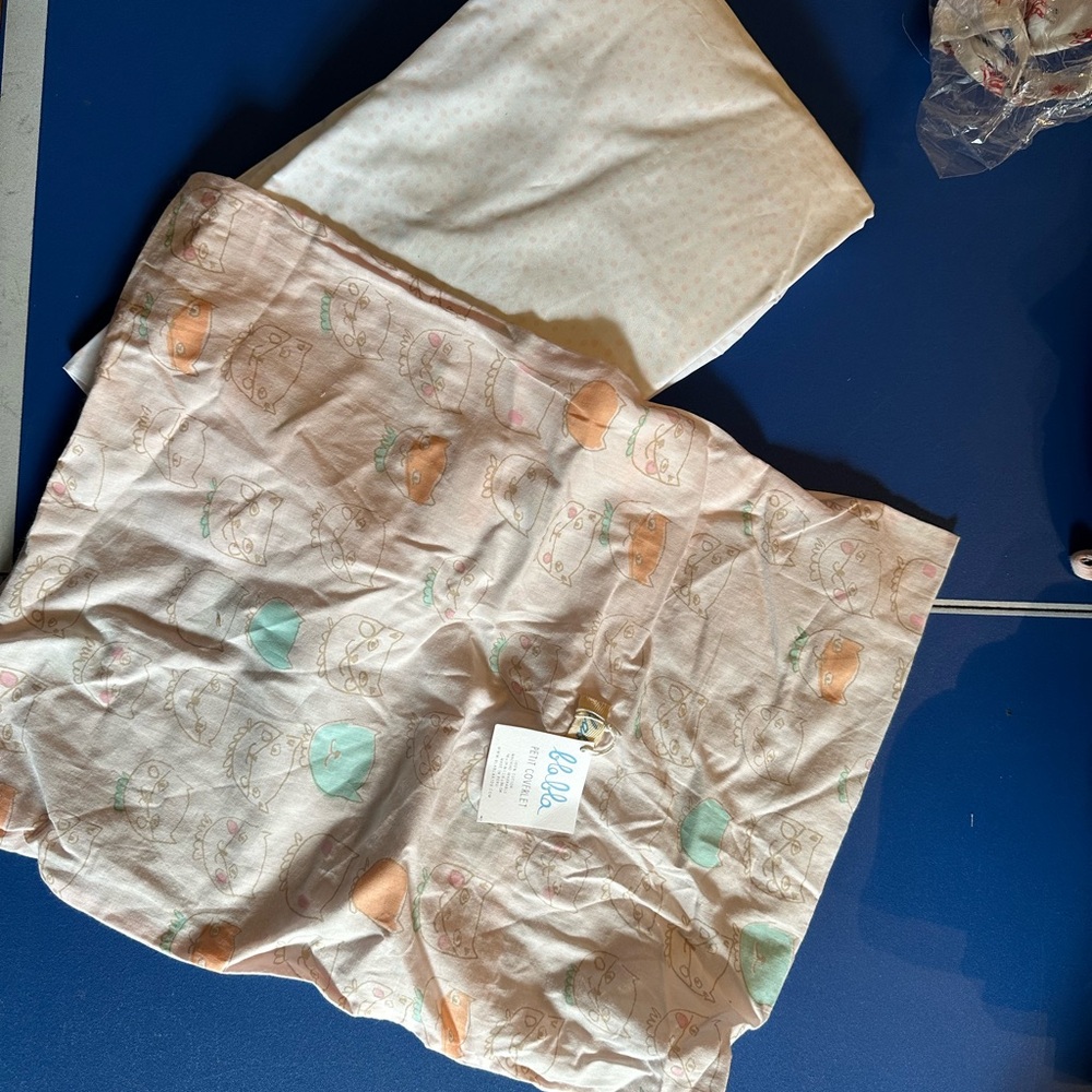 Crib sheet and small pillow case cover - ANTHROPOLOGIE